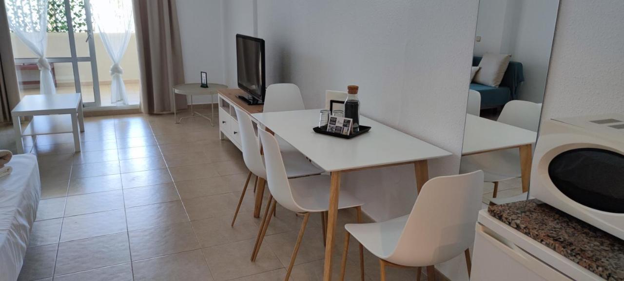 Benalbeach Casa Kito Relax 1ª Linea De Playa Benalmádena Kültér fotó